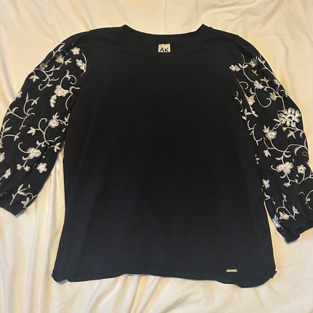 Anne Klein Black Embroidered 3/4 Gathered Sleeve Crew Neck Knit Top / L